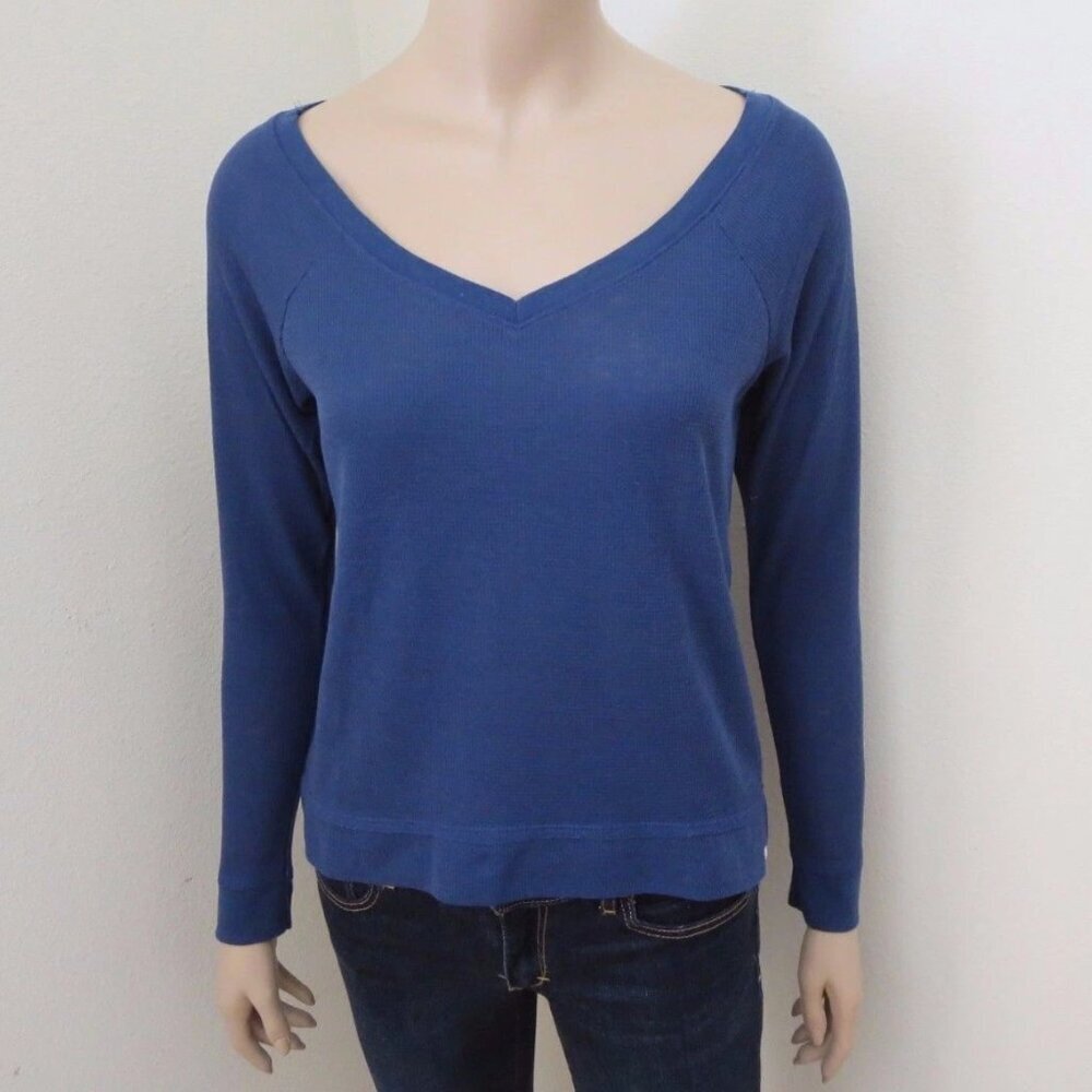 NEW Abercrombie Women V-Neck T-Shirt Tee Size XS Long Sleeve Top Blouse Blue
